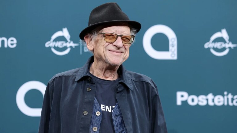 Den Oscar-vinnende produsenten Jeremy Thomas dør 77 år gammel
    

