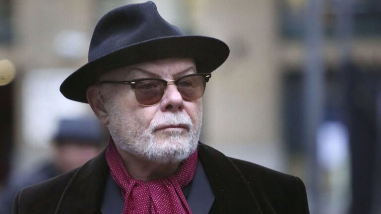 Gary Glitter erkjenner seg ikke skyldig pÃ¥ anklager om seksualforbrytelser
    

