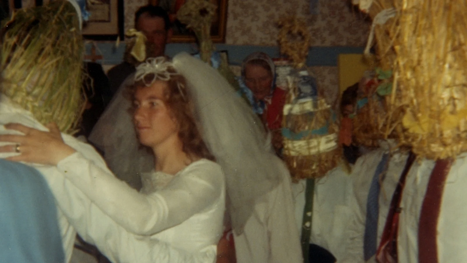 Hvorfor kastet bruder kake i en sokk i gamle irske bryllup?