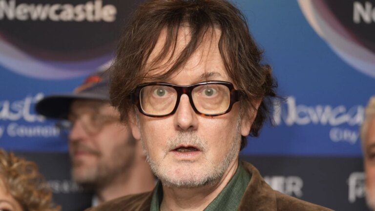 Pulp-frontmann Jarvis Cocker sier Oasis-showet var som et "religiÃ¸st rally"
    


